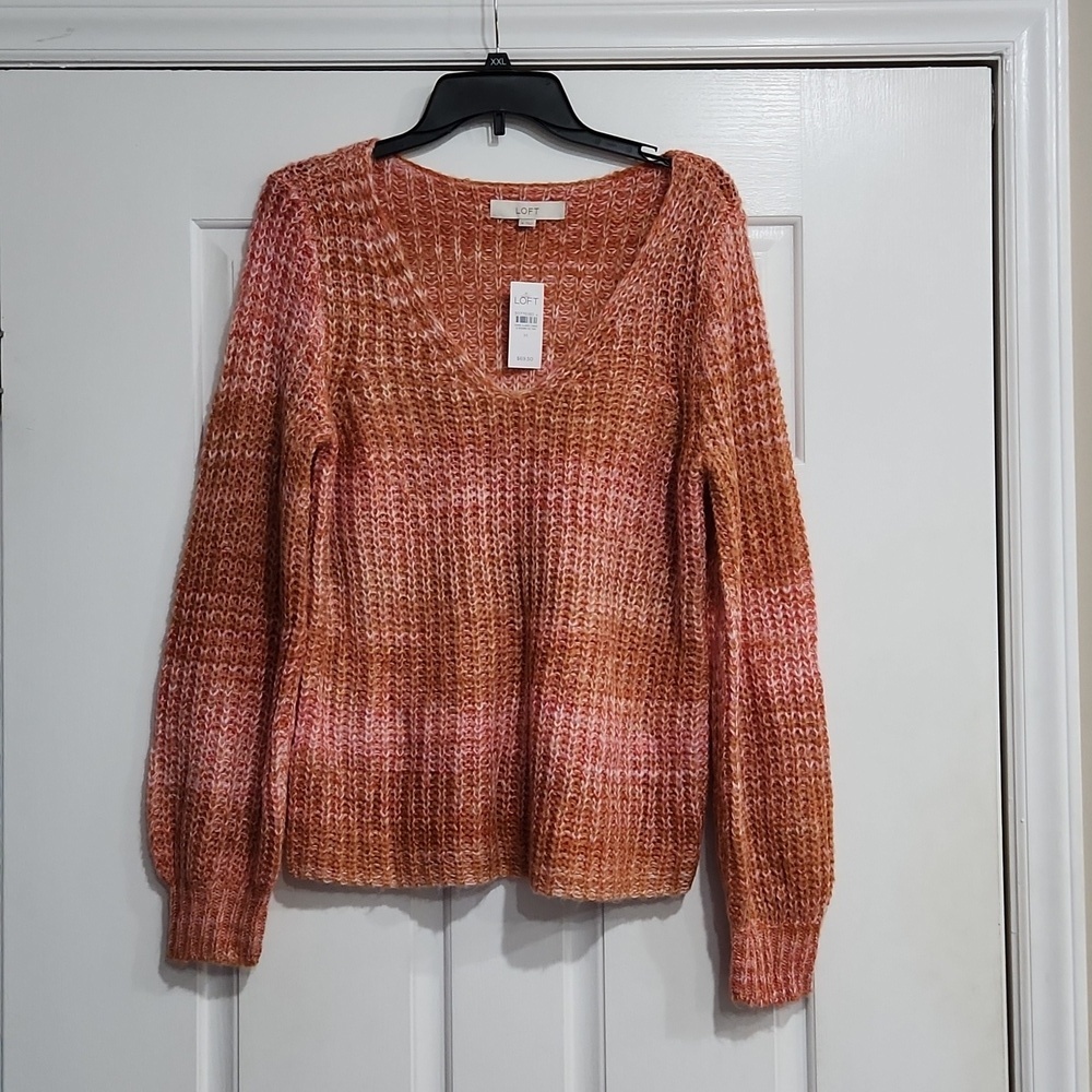 NWT LOFT Sweater Size Medium
